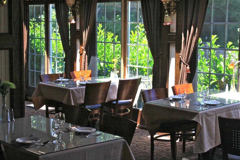 Saddleback Inn At レイク・アローヘッド エクステリア 写真