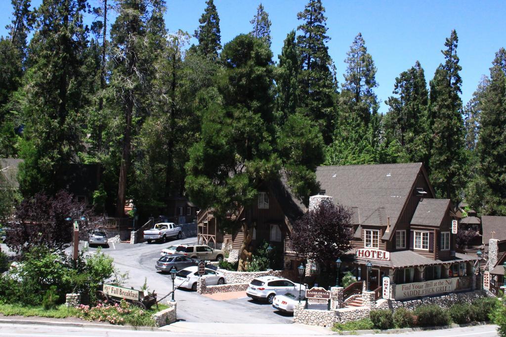 Saddleback Inn At レイク・アローヘッド エクステリア 写真